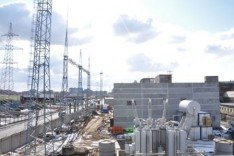 МЭС Северо-Запада планирует завершить комплексную реконструкцию подстанции 220 кВ Полупроводники в 2013 году.